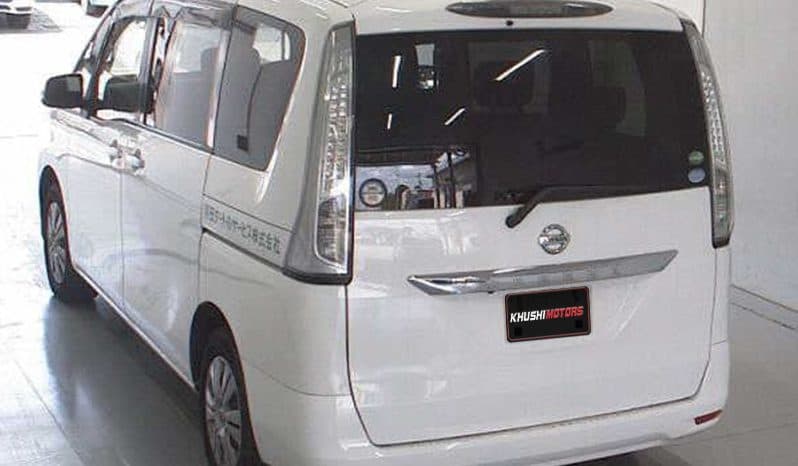 2016 Nissan Serena image-3