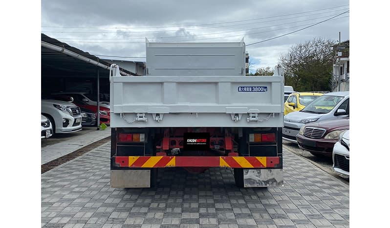 2017 Isuzu Forward image-9