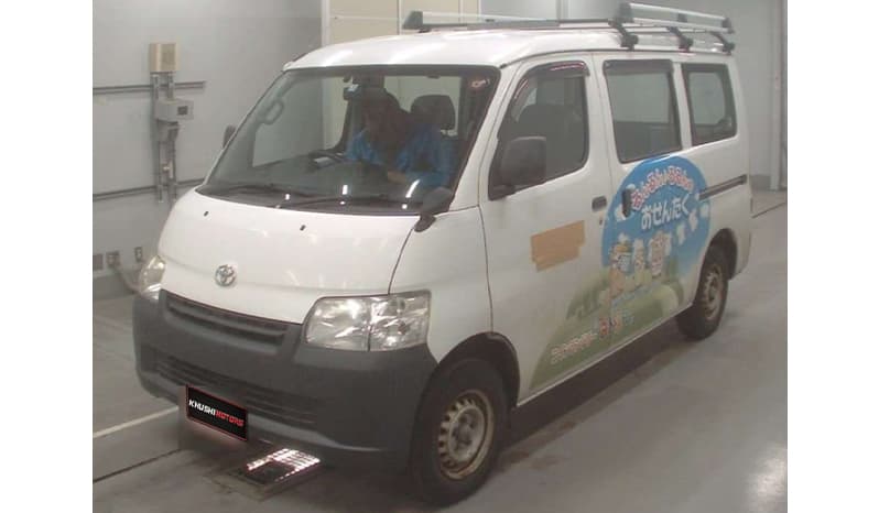 2017 Toyota Townace image-3