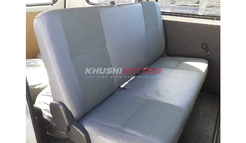 2017 Toyota Townace image-6