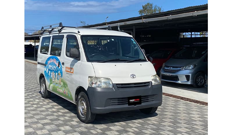2017 Toyota Townace image-7