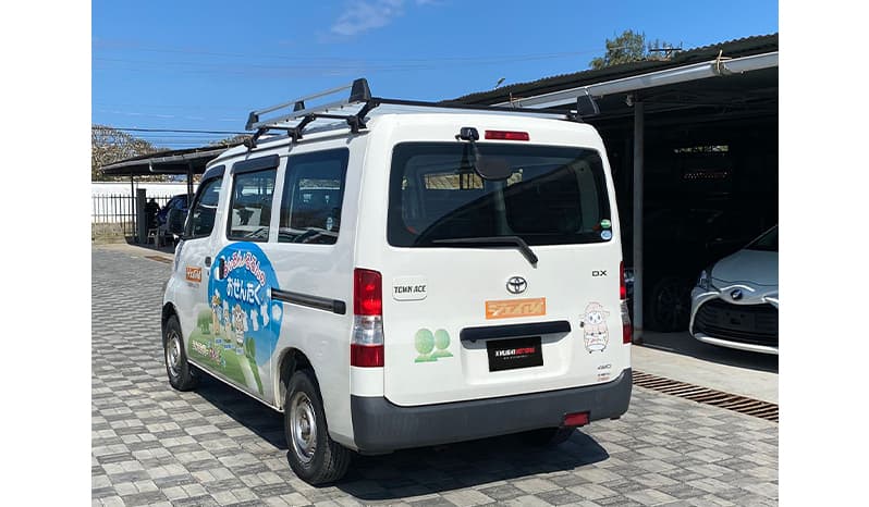 2017 Toyota Townace image-9