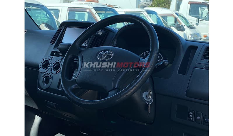 2017 Toyota Townace image-12
