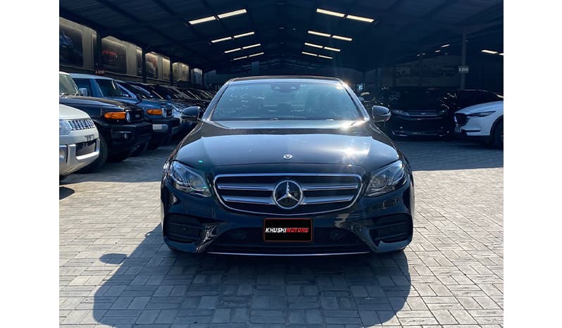 2017 Mercedes-Benz E250 image-1
