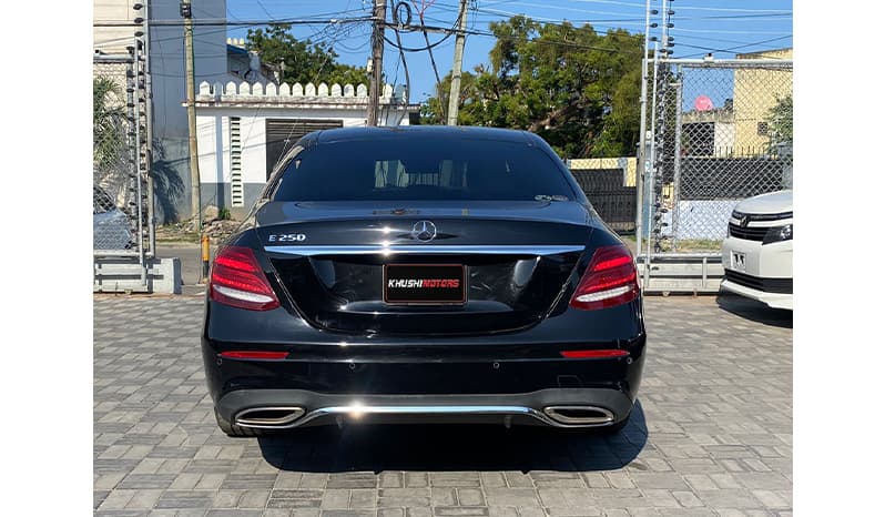2017 Mercedes-Benz E250 image-7