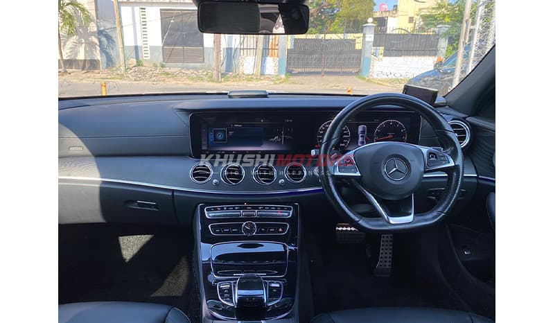 2017 Mercedes-Benz E250 image-10