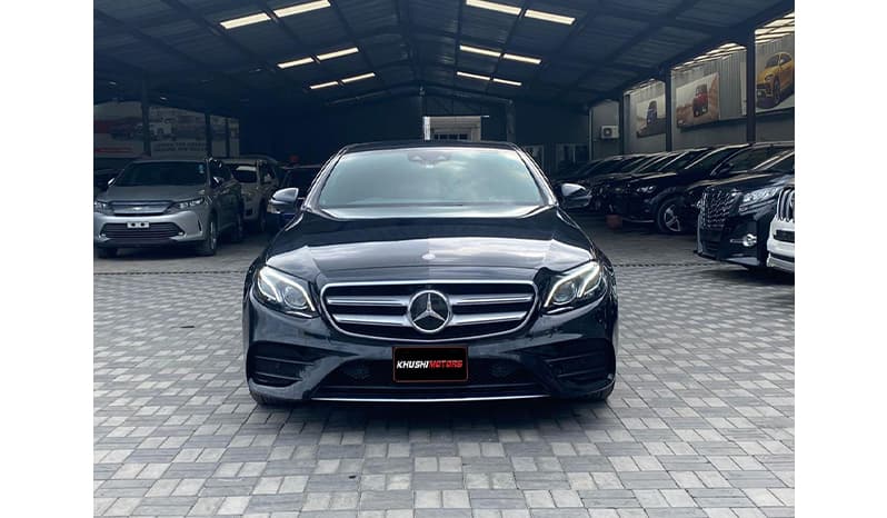 2017 Mercedes-Benz E250 image-1
