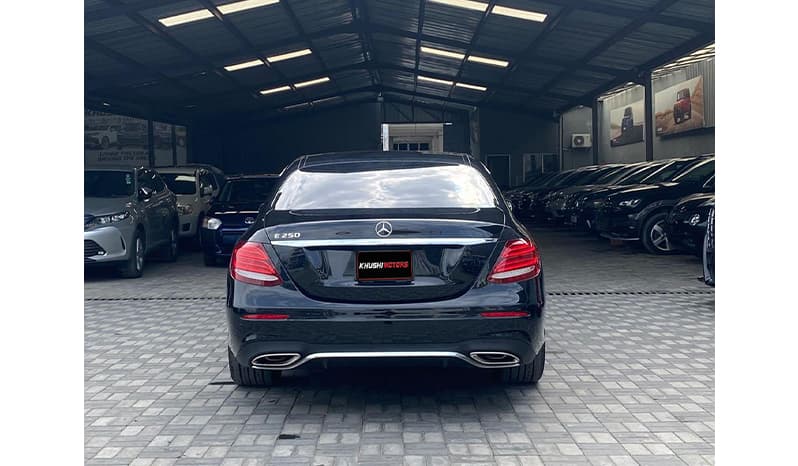 2017 Mercedes-Benz E250 image-9