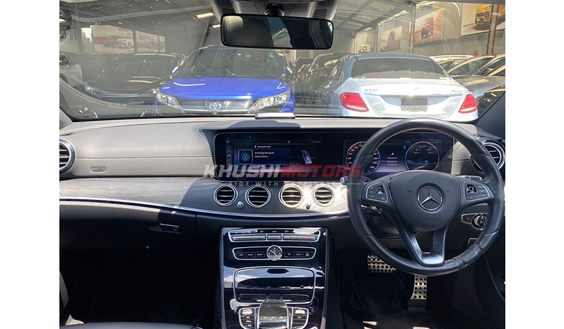 2017 Mercedes-Benz E220d image-11