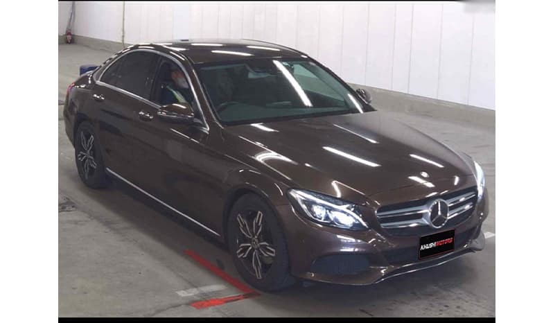2017 Mercedes-Benz C220d image-2