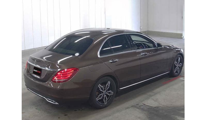 2017 Mercedes-Benz C220d image-5