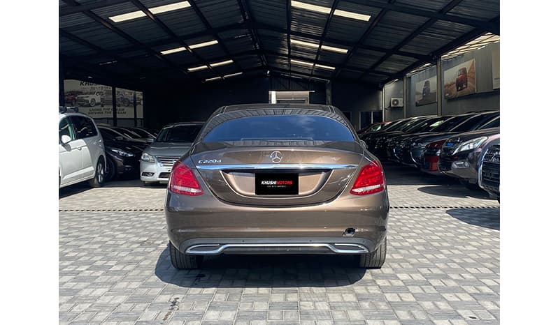 2017 Mercedes-Benz C220d image-9