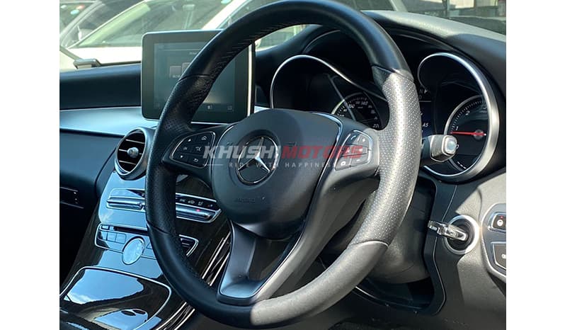 2017 Mercedes-Benz C220d image-13