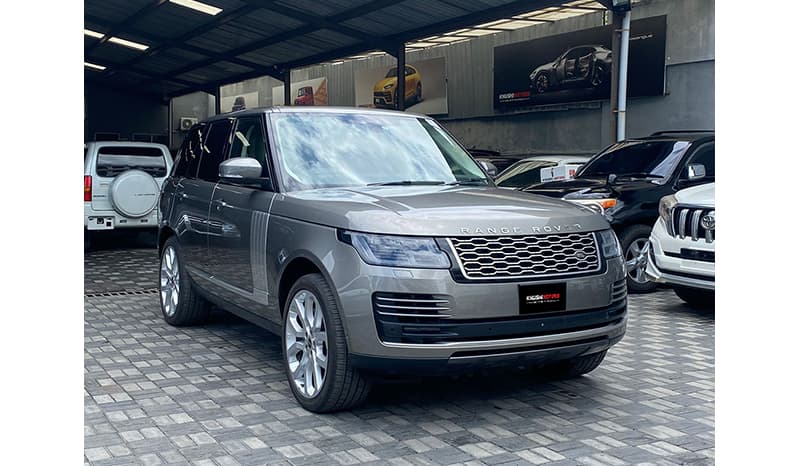 2019 Land Rover Range Rover Vogue image-10