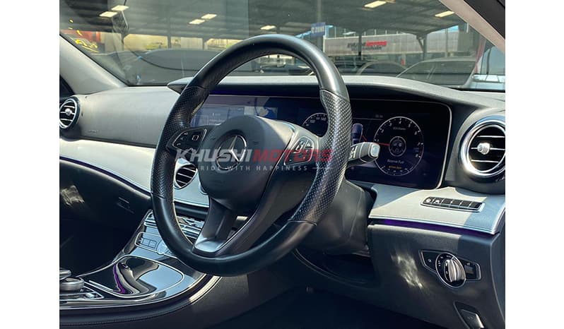 2017 Mercedes-Benz E200 image-10