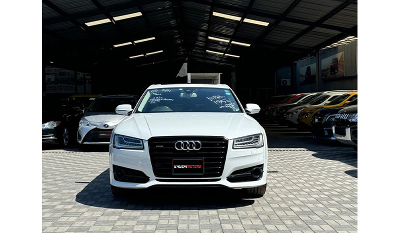 2017 Audi A8 image-1