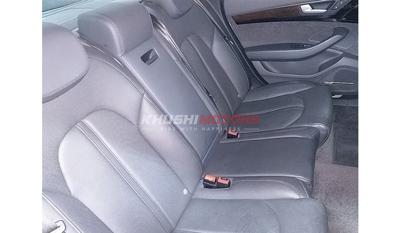2017 Audi A8 image-2