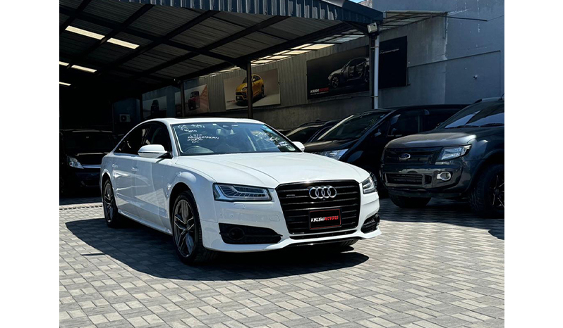 2017 Audi A8 image-8