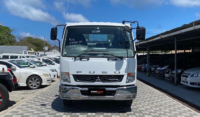 2017 Mitsubishi Fuso image-1