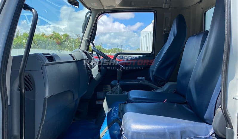 2017 Mitsubishi Fuso image-6