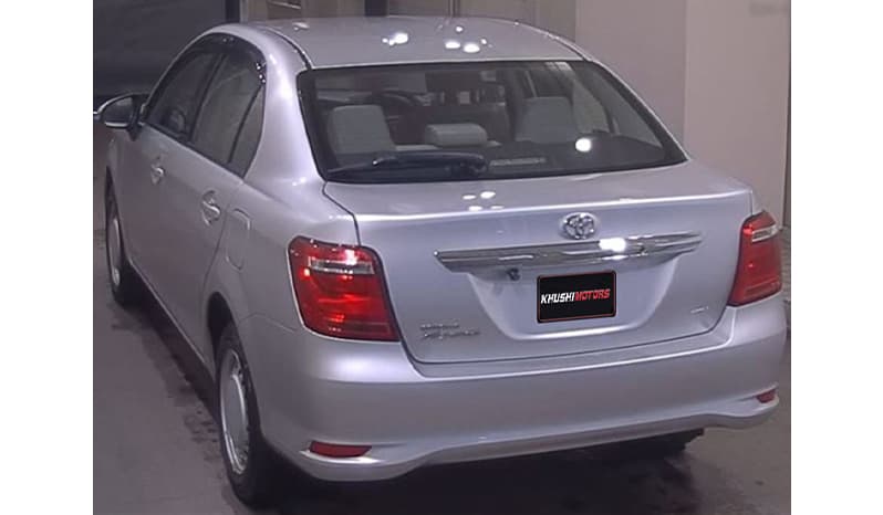 2017 Toyota Axio image-2