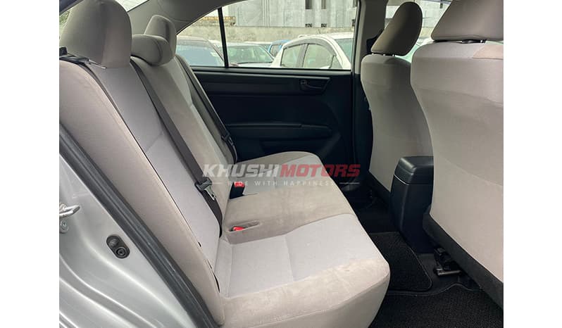 2017 Toyota Axio image-12
