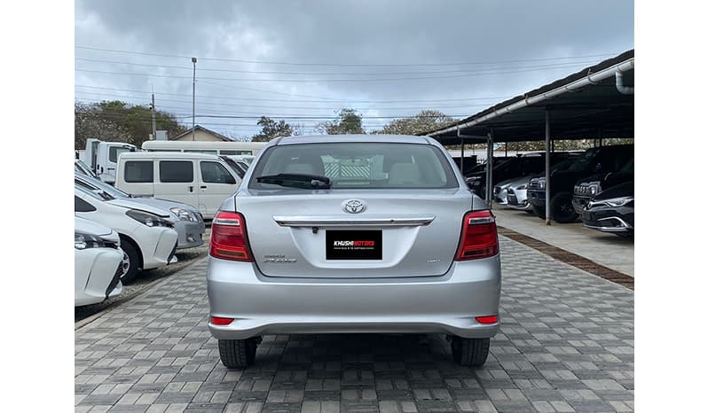 2017 Toyota Axio image-15