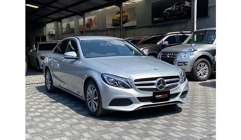 2017 Mercedes-Benz C200 image-13