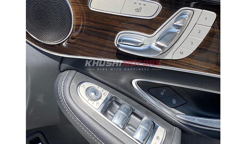 2017 Mercedes-Benz C200 image-14