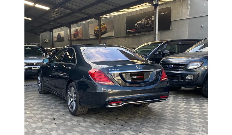 2017 Mercedes-Benz S300h image-8