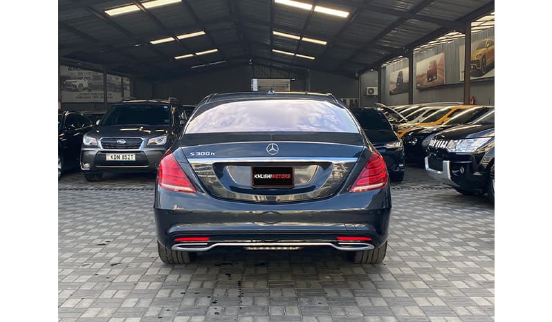2017 Mercedes-Benz S300h image-9