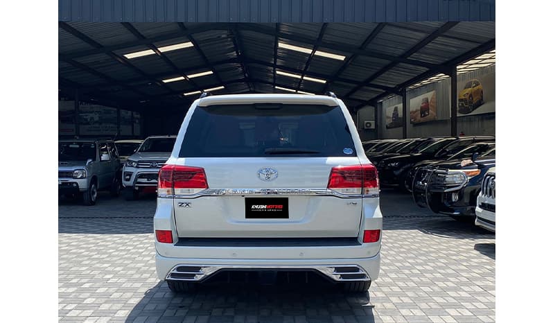 2017 Toyota Land Cruiser Zx V8 image-9