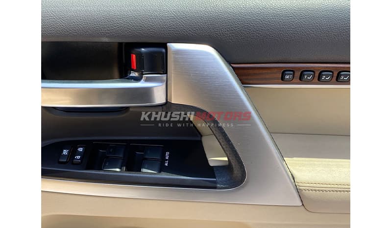 2017 Toyota Land Cruiser Zx V8 image-15