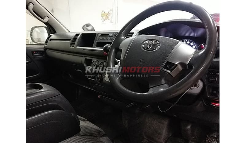 2018 Toyota Hiace image-5