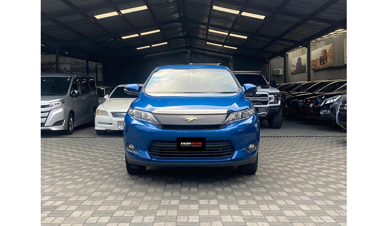 2017 Toyota Harrier image-1