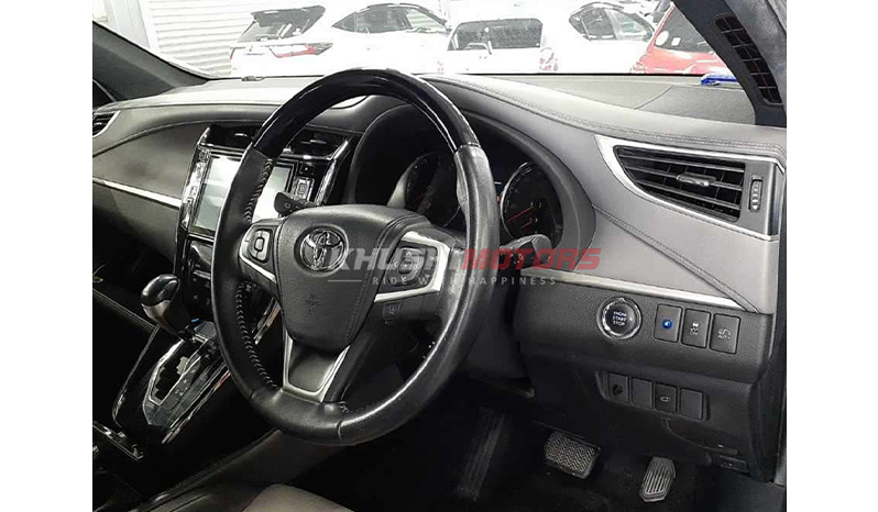 2017 Toyota Harrier image-6
