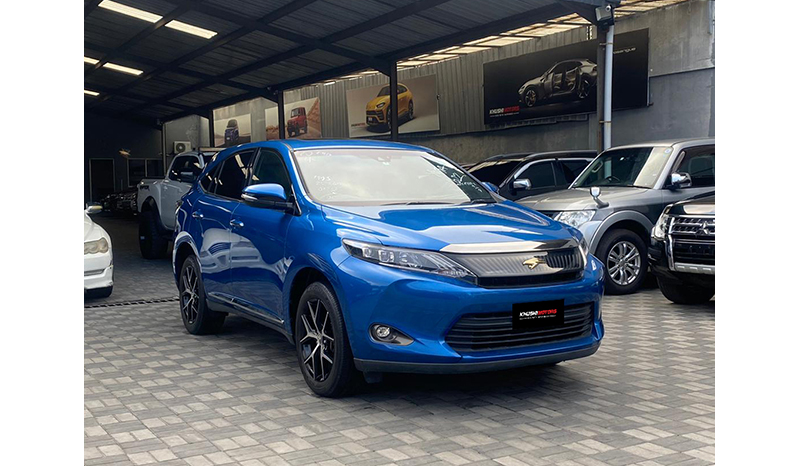 2017 Toyota Harrier image-15