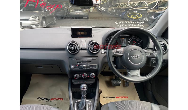 2017 Audi A1 image-11
