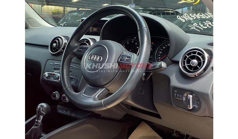 2017 Audi A1 image-15