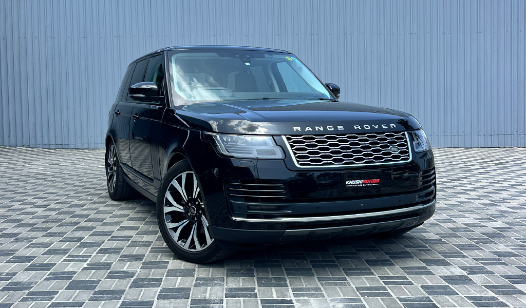 2018 Land Rover Range Rover Vogue image-1
