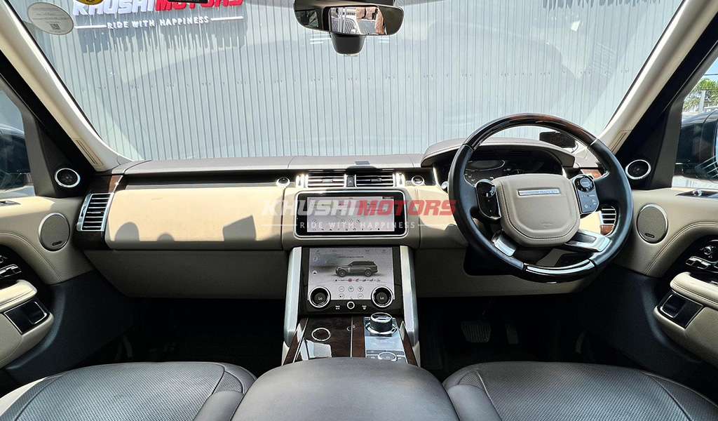 2018 Land Rover Range Rover Vogue image-14