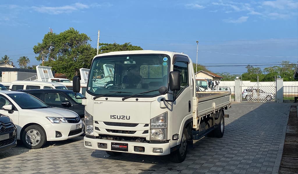 2018 Isuzu ELF image-12