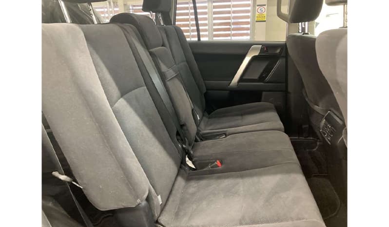 2018 Toyota Land Cruiser Prado image-7