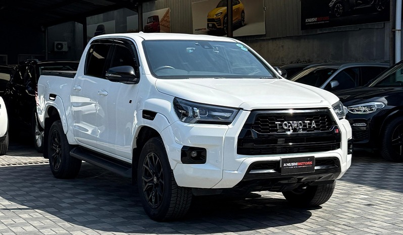 2022 Toyota Hilux image-1