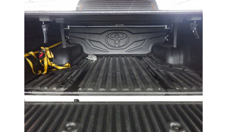 2022 Toyota Hilux image-7