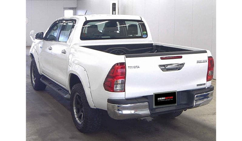2018 Toyota Hilux image-2