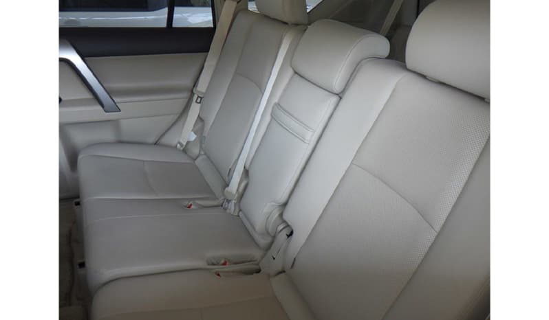 2018 Toyota Land Cruiser Prado image-7