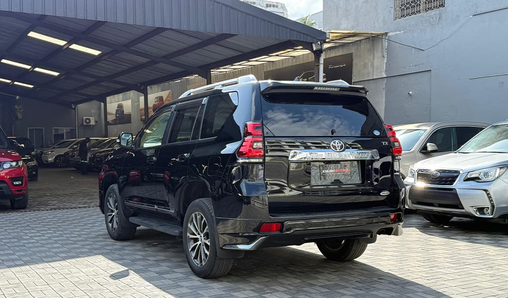 2018 Toyota Land Cruiser Prado image-10