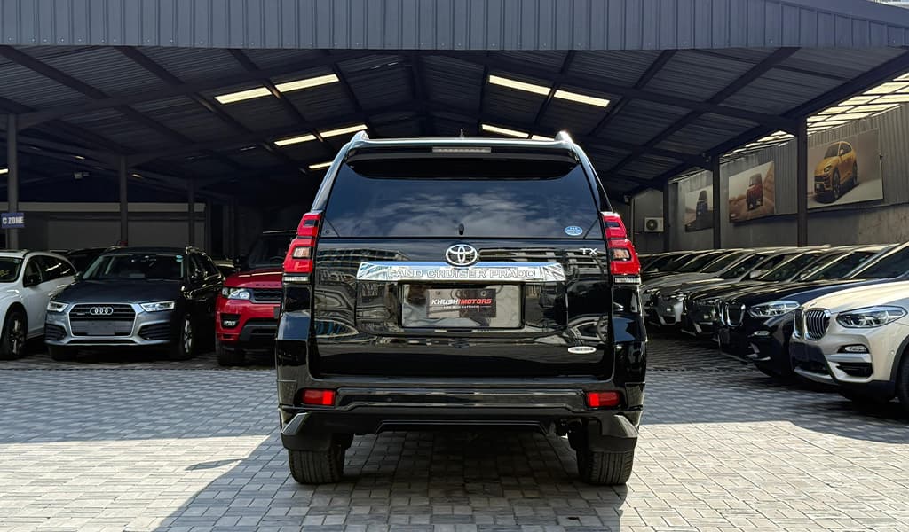 2018 Toyota Land Cruiser Prado image-11