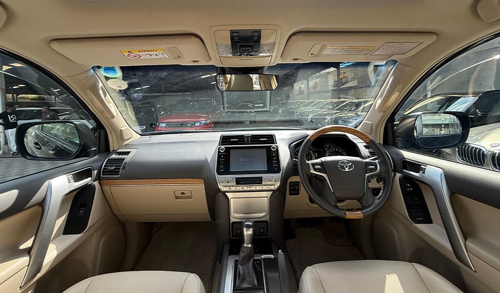 2018 Toyota Land Cruiser Prado image-14